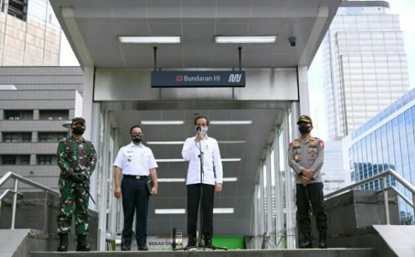 Presiden Tinjau Kesiapan Pendisiplinan Protokol Kesehatan di Stasiun MRT