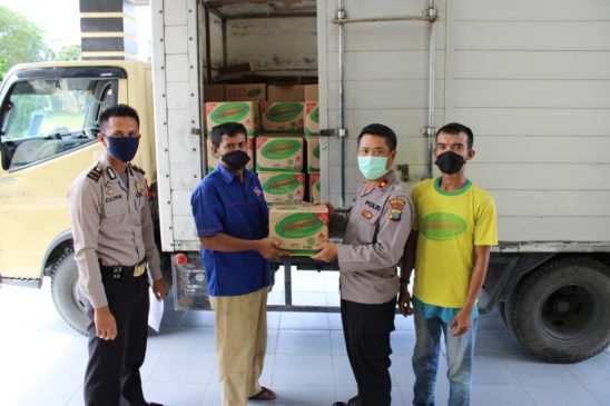 PT. Palmanco Inti Sawit Salurkan Bantuan 2000 Liter Minyak Goreng ke Polres Sergai