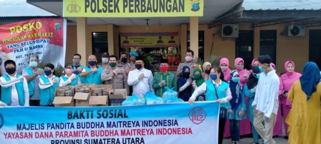Berkah Ramadhan, Polsek Perbaungan Bagikan 1000 Takjil ke Pengguna Jalan