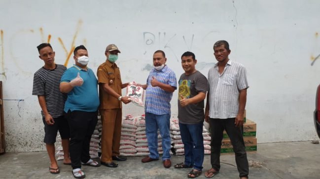 Keluarga Besar H. OK David Purba Peduli Warga Miskin