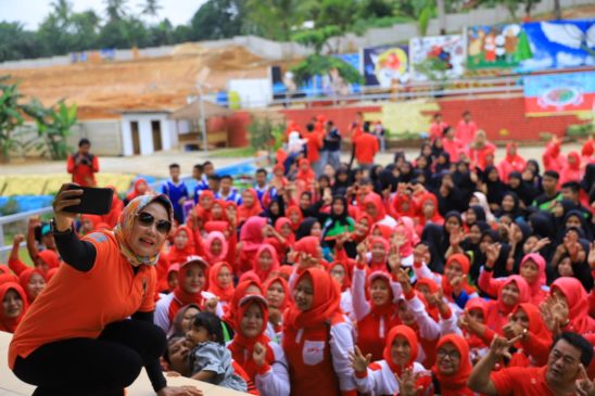 Bupati Tuba, Winarti Resmikan Gedung Balai Rakyat Manggala Timur