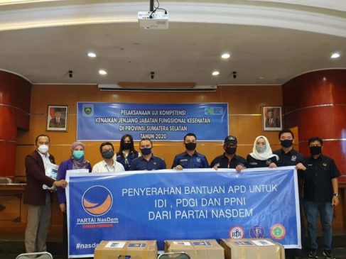 NasDem Sumsel Bantu APD Bagi Tenaga Medis