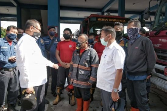 Plt Wako Medan Apresiasi Kerja Keras P2K Padamkan Api di Kapal Tanker MT