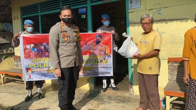 Polres Muara Enim Sebarkan Ribuan Sembako ke 10 Kecamatan Sekaligus