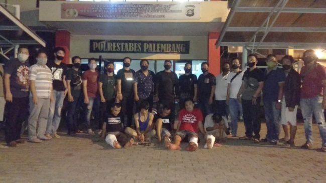 Sindikat Pencuri Mobil L300 Pick-up Dilumpuhkan Petugas