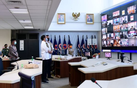 Lima Arahan Presiden terkait Penerapan Adaptasi Kebiasaan Baru