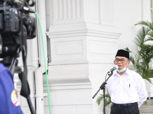 Presiden Jokowi Beri Arahan Khusus Penanganan Covid-19 di Tiga Provinsi