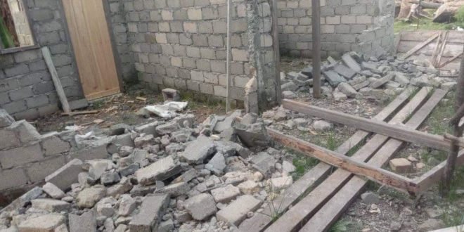 Ratusan Rumah Rusak Pasca Gempa M6,8 Maluku Utara