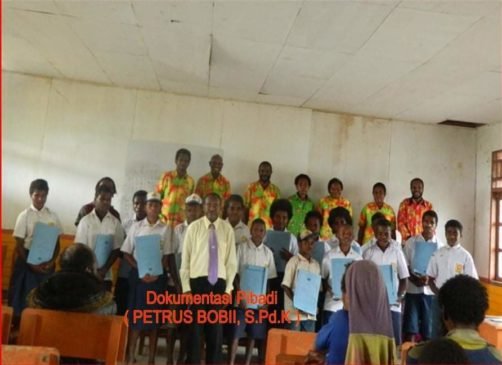 Ibadah Syukuran Kelulusan 28 Siswa SMPN 2 Tibar Papua Berlangsung Meriah