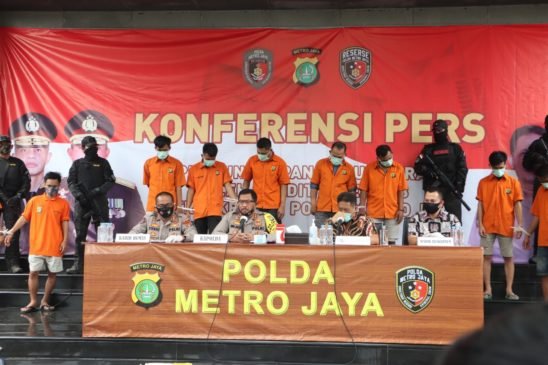 Polda Metro Jaya Tangkap 12 Perampok yang Viral di Depok, 3 Ditembak Mati