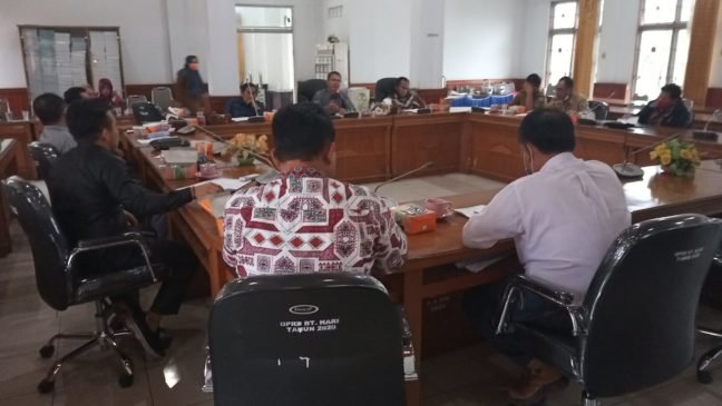 Warga Muara Jangga Tuntut Perusahaan Sawit Buka Akses Jalan