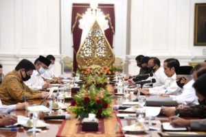 Presiden Jokowi: Fokus Pada 3T dan Tingkatkan Disiplin Protokol Kesehatan