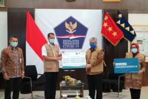 Dukung Pemerintah Melawan Covid-19, Bank bjb Serahkan Bantuan Melalui Gugus Tugas Nasional