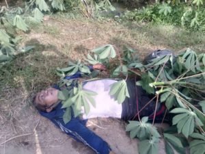 Heboh, Warga Temukan Mayat Laki-Laki Di Dalam Parit