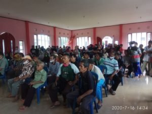 Warga Kecamatan Payaraman Terima BLT Dana Desa Tahap II