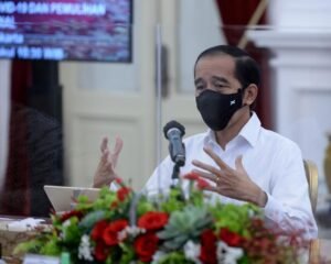 Presiden Jokowi: Waspadai Lonjakan Kasus Covid-19 di Banyak Negara