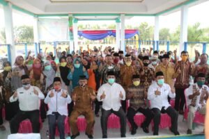 Bupati Jalankan Program Akrab Desa di Kecamatan Tuah Negeri
