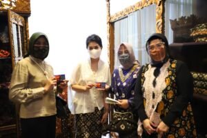 Diburu Pecinta Fashion, Kini Gambo Muba Hadir di Kriya Sriwijaya