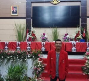 Lembaga Formal Sebagai Pendidik dan Pendidikan Politik suatu ikhtiar