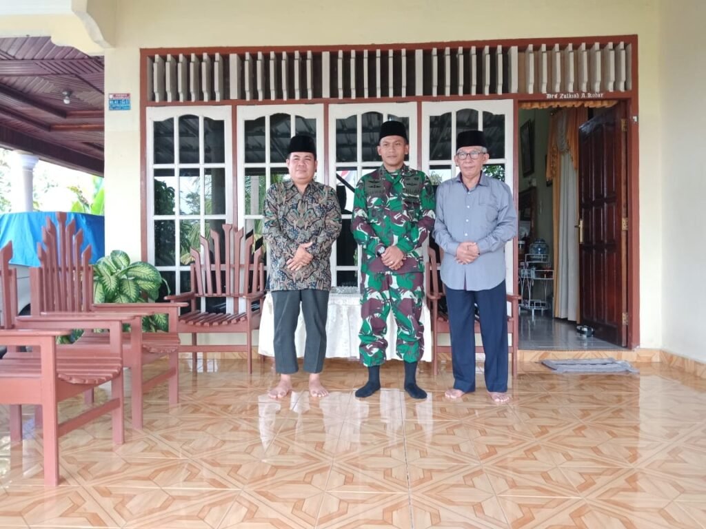 Dandim 0405/Lahat Jalin Silaturahmi Ke Kediaman Ketua MUI Lahat