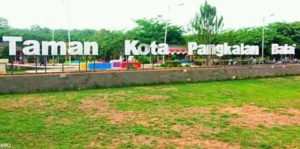 Idul Adha, Warga Berburu Wisata di Taman Kota Pangkalan Balai