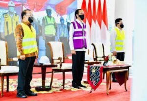 Presiden Jokowi Resmikan Tol Manado-Bitung Secara Virtual