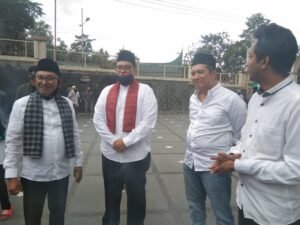 Masjid Tua Rao-Rao Jadi Saksi Sejarah Eka-Rici Maju di Pilkada Tanah Datar
