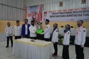 Paslon Rini-Rahmat Tantang Rival Petahana Kabupaten Blitar