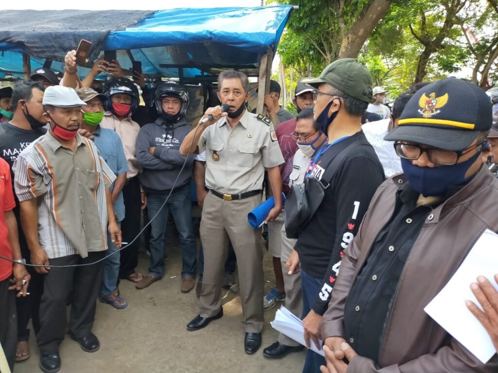 Tuntut Redis Tanah Perkebunan, Puluhan Warga Datangi BPN Kabupaten Blitar