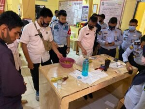 Petugas Lapas Kayuagung Gagalkan Penyundupan Narkoba di Dalam Tahu