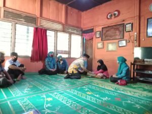 Camat Lawang Wetan Santuni Keluarga Korban yang Tenggelam di Sungai Musi