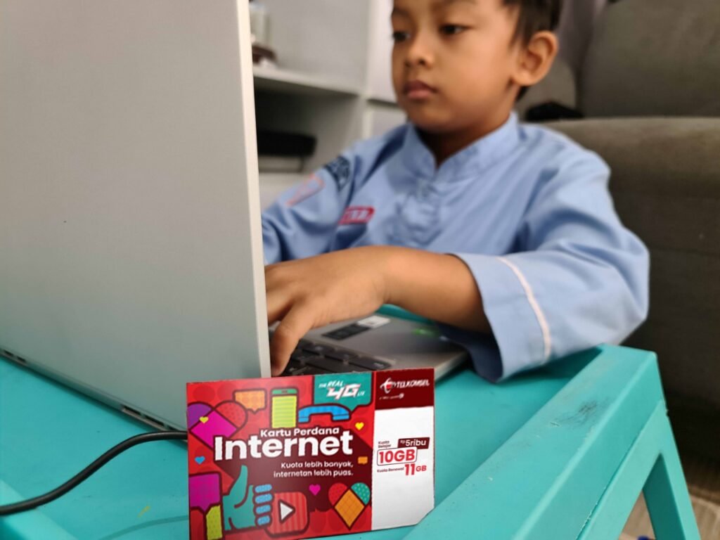 Dukung Kebijakan Pemerintah, Telkomsel Beri Bantuan di Dunia Pendidikan