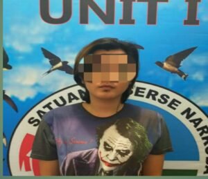 Nyamar Jadi Pembeli, Anggota Satresnarkoba Amankan HP Terduga Pengedar Barang Haram
