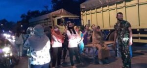 Gelar Aksi Demo Ratusan Emak-Emak Hadang Angkutan Batu Bara