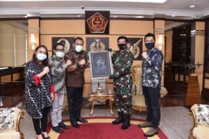 Panglima TNI Terima Penghargaan Sebagai “Posit