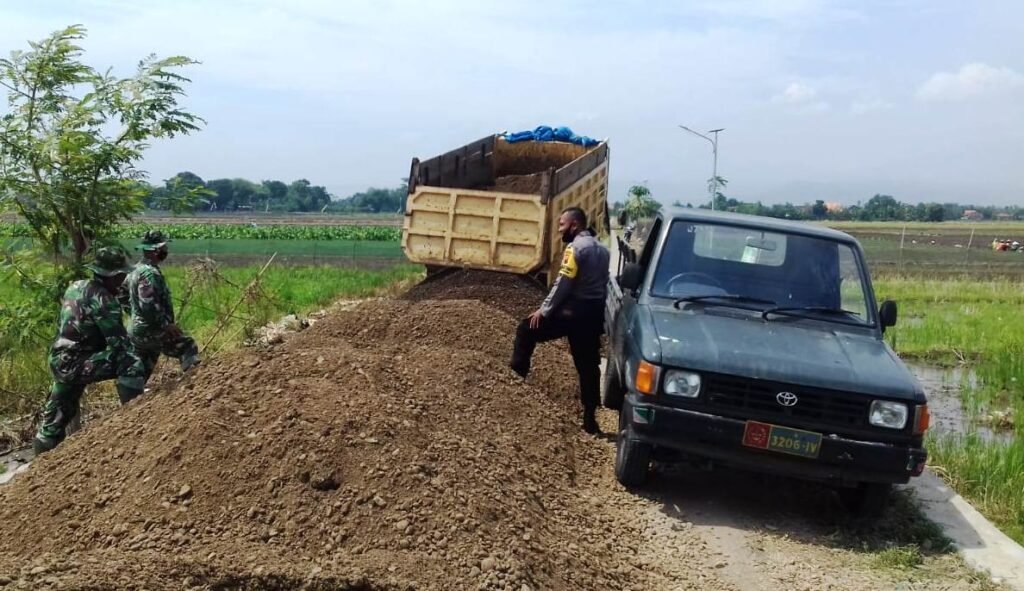 Jelang Usainya TMMD, Pendistribusian Material Terus Dipacu