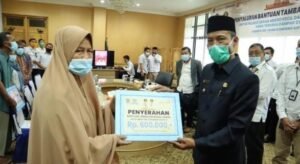 Pulihkan Ekonomi, Pemkab OKI Beri Tambahan Modal Bagi Pelaku UMKM