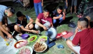 Malam Purna Tugas, Satgas TMMD Gelar Bakar Sate