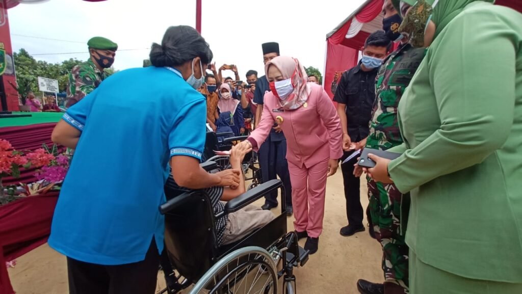 Bupati Tulang Bawang Buka Kegiatan Karya Bakti TNI