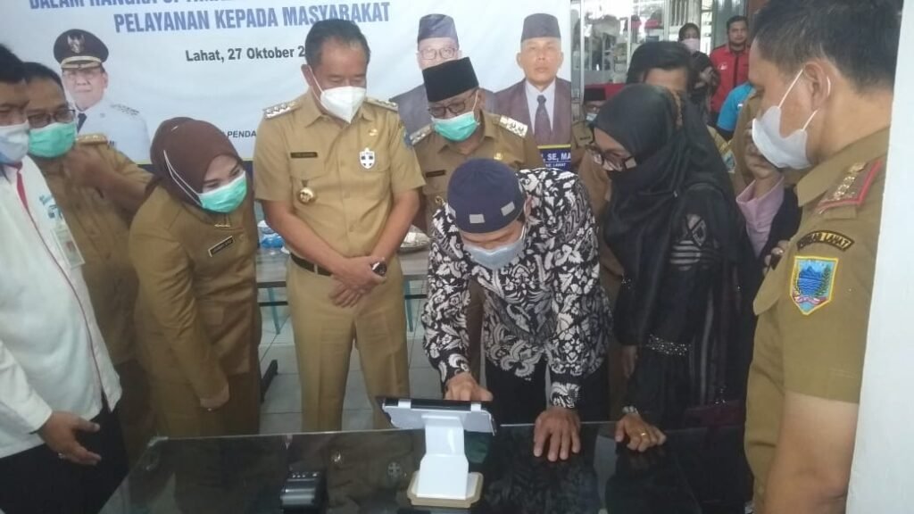Bupati Lahat Hadiri Launching Aplikasi Tapping Box Target Tingkatkan PAD 2021