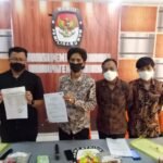 KPUD Ogan Ilir menggelar konferensi pers di ruangan Media Center (MC) KPUD Ogan Ilir, pada hari Jumat (23/10/2020) (Mattanews.co / Salifuddin)