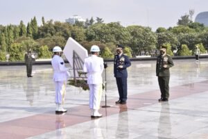 Jelang HUT TNI, Panglima TNI Ziarah ke Taman Makam Pahlawan Nasional Kalibata