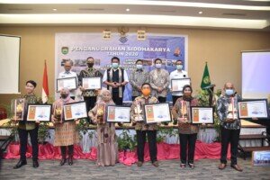 Herman Deru Beri Reward Perusahaan dan Pemda Peduli UMKM