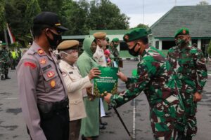 Dandim 0718/Pati Lepas Prajurit yang Purnatugas dengan Upacara Sederhana