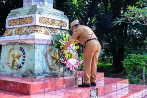Wakil Bupati Lahat Tabur Bunga Peringati Hari Pahlawan