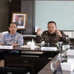 Bupati Muba Dodi Reza Alex Noerdin saat mengikuti Rapat Koordinasi Perangkat Daerah, dalam rangka Persiapan Pembentukan Katalog Elektronik Lokal Kabupaten Musi Banyuasin Secara Virtual di Kantor Lembaga Kebijakan Pengadaan Barang/Jasa Pemerintah (LKPP) di Jakarta Selatan (Dok. Humas Pemkab Muba / Mattanews.co)