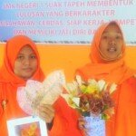 2 Pelajar SMKN 1 Suak Tapeh Banyuasin Sumsel mengkreasikan berbagai limbah menjadi produk yang bernilai ekonomis (Nasir / Mattanews.co)