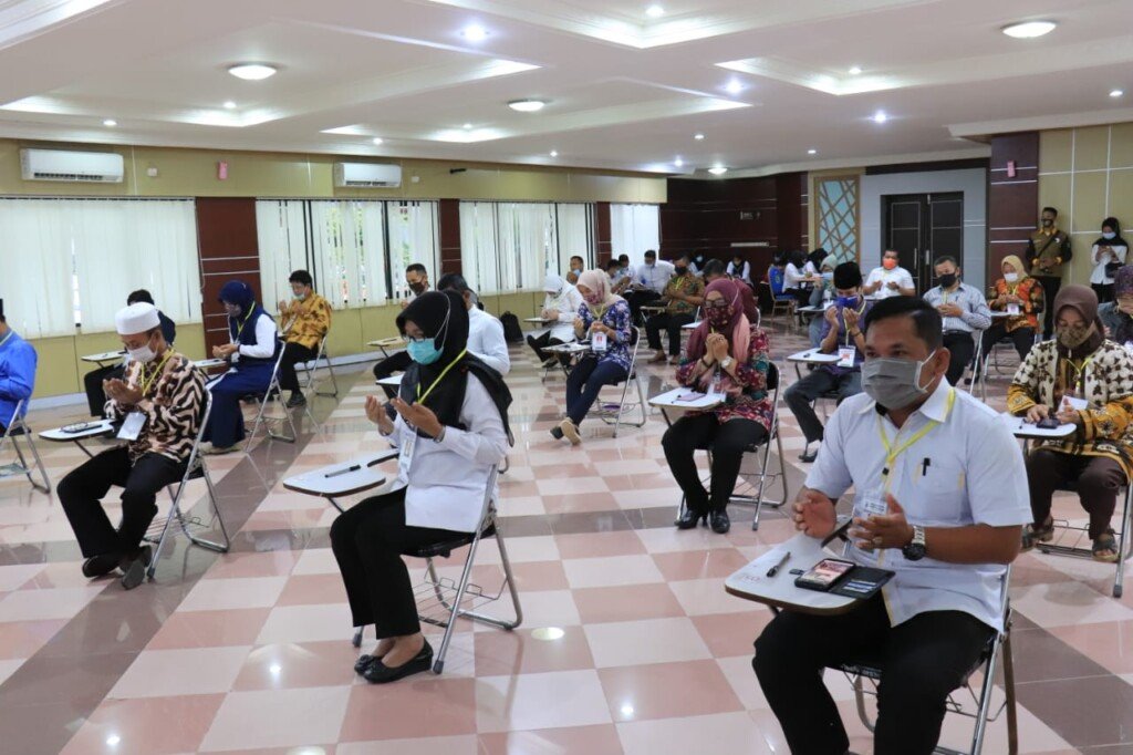 26 Peserta Seleksi Anggota KPAD Muba Ikuti Ujian Tertulis Dan Pembuatan Makalah