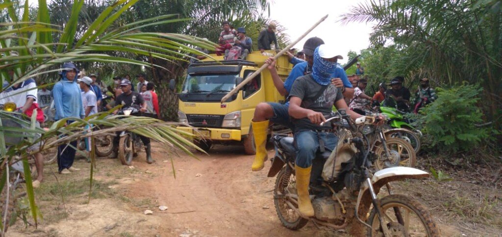 Purwaraja Bergolak, Ratusan Warga Duduki Lahan Sengketa dengan Senjata
