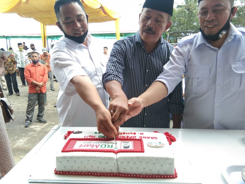 Peresmian TRD Mart di Kabupaten Tanah Datar Sumabr (M Rafi / Mattanews.co)